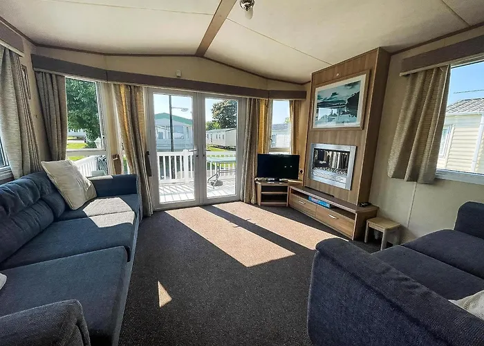 Lovely Caravan With Decking At Cherry Tree Holiday Park In Norfolk Ref 70528C